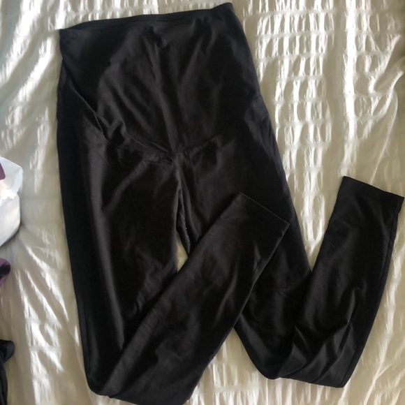 Best maternity leggings! - Picture 1 of 3